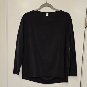 Lululemon Back In Action Long Sleeve Shirt Size 4